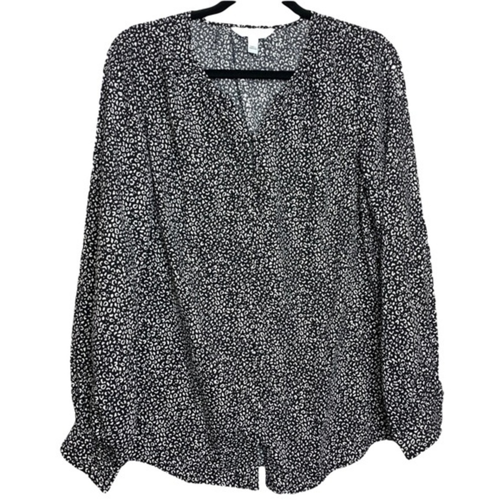 NINE WEST Cheetah print long sleeve black and white button down blouse top